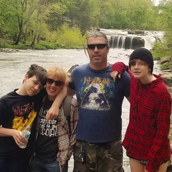 Meet your Posher, Carrie - Picture 1 of 1